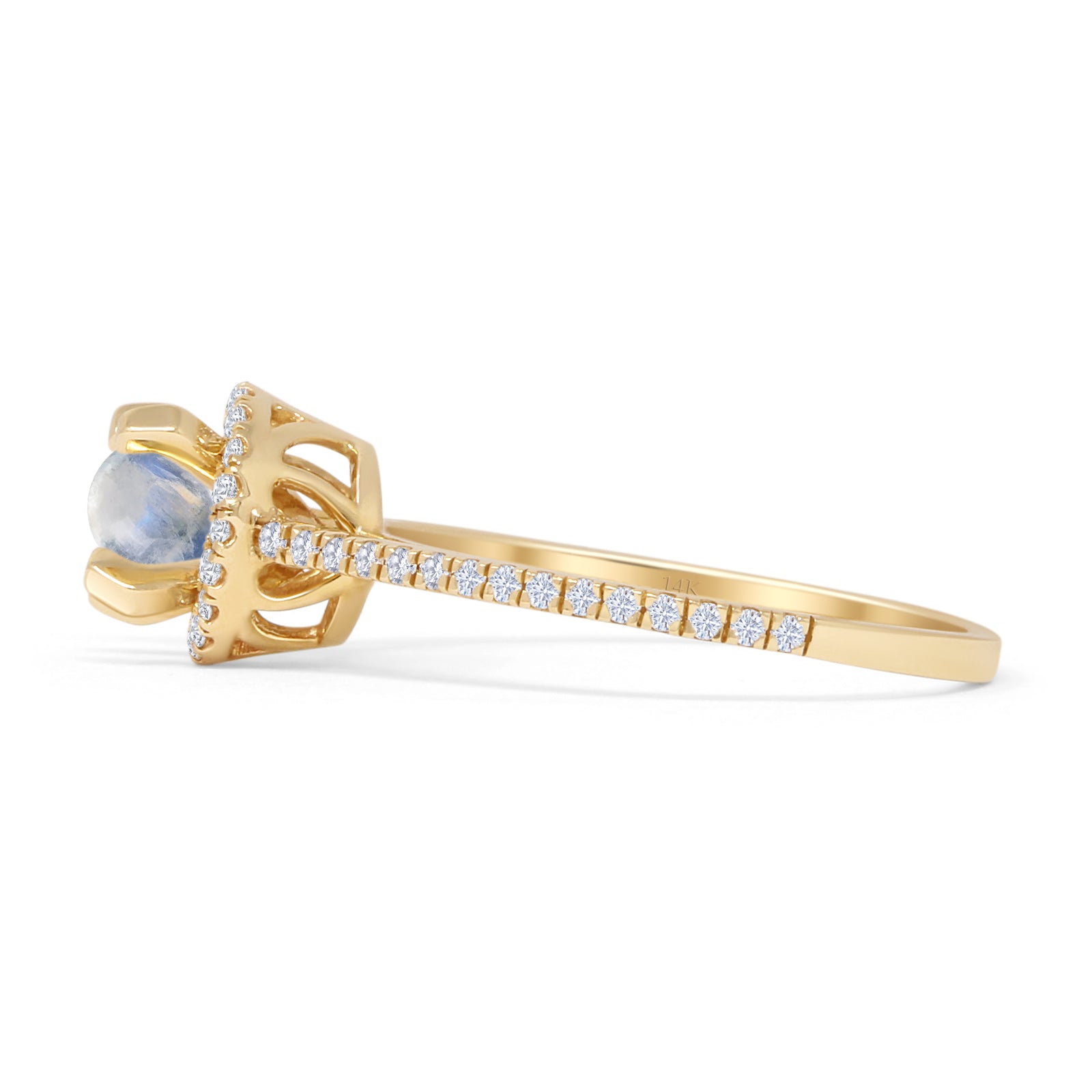 Round Halo Diamond Gold Ring