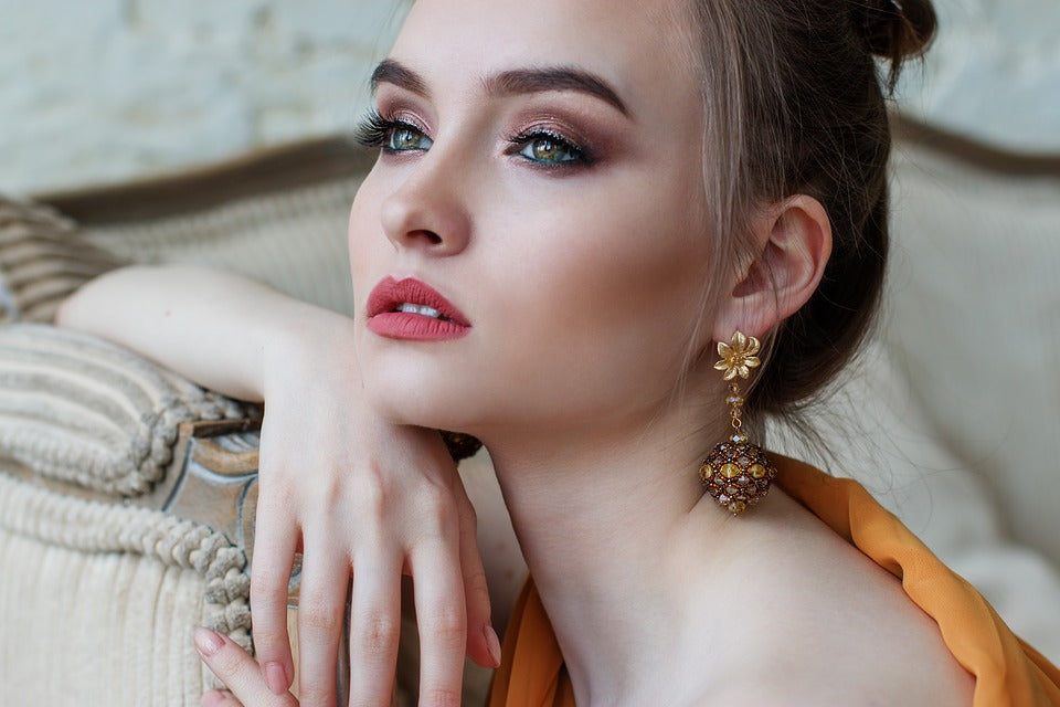Why You Should Opt for Sterling Silver for Your Next Pair of Earrings?