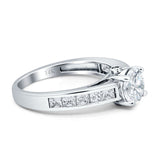 Round Classic Style Princess Cut Gold Ring