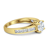 Round Classic Style Princess Cut Gold Ring