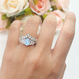 Vintage Oval Leaf Style Chevron Ring