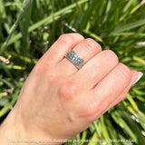 Pebble Pattern Band