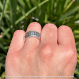 Pebble Pattern Band