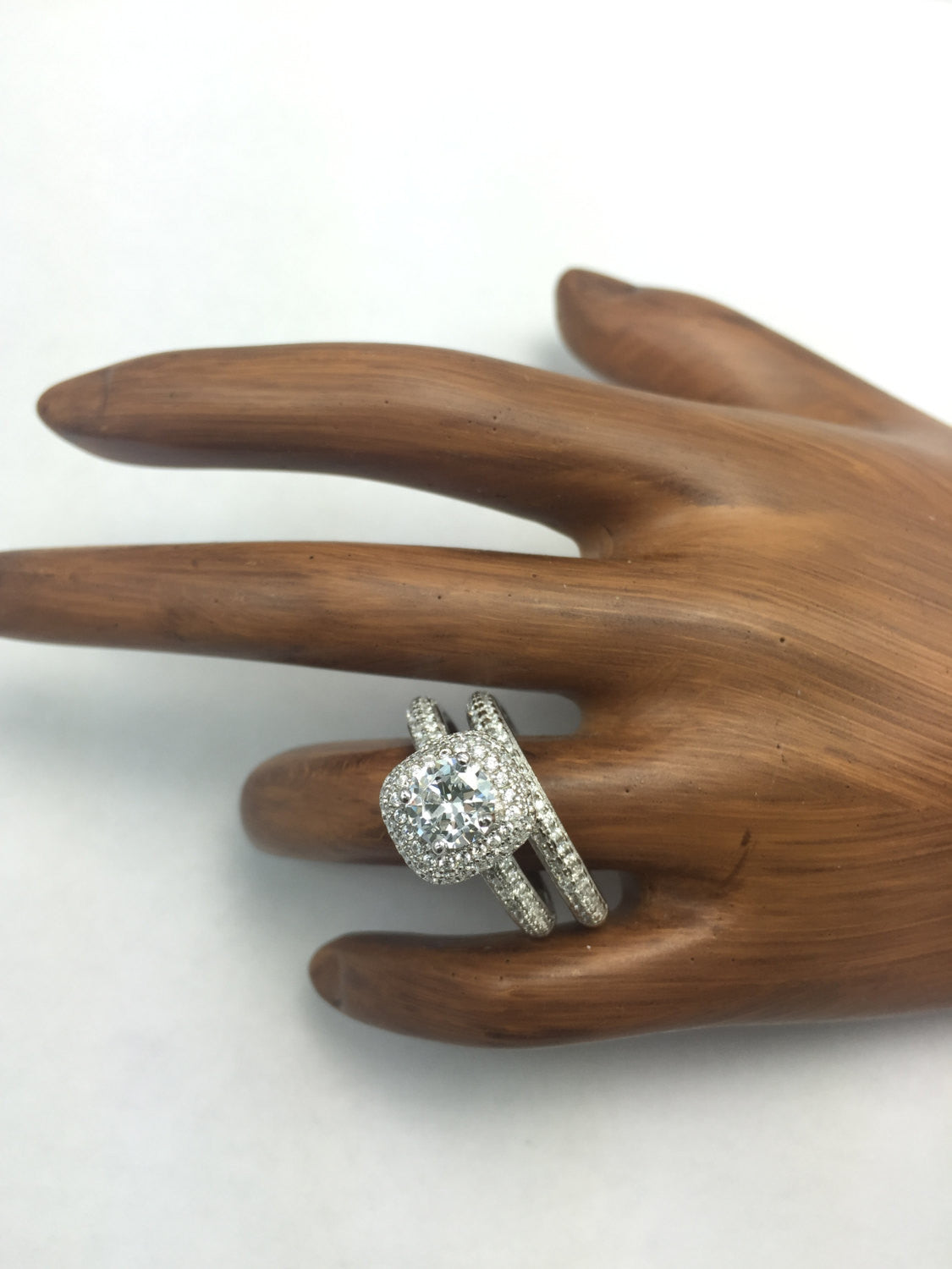 Classic Vintage Wedding Engagement Ring Round Brilliant Cut Diamond CZ Halo Two Piece Ring Band Bridal Set Solid 925 Sterling Silver